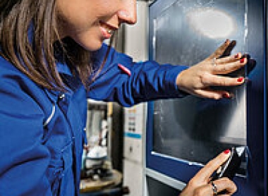 HB KAITSEKILE KLAASIDELE, LÄBIPAISTEV 0,7MX30M